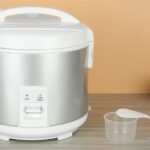 Nồi cơm nắp gài Panasonic 1.8 lít SR-MVN18LRAX